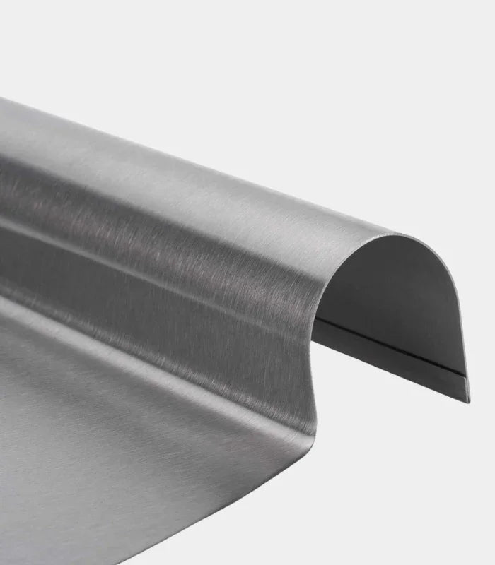 Edelstahlblech mit gebogenem Rand, Küchengeräte-Zubehör, Nahaufnahme