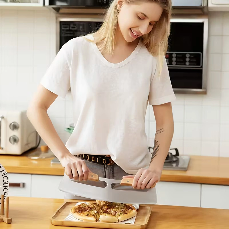 eed8c2e6-0395-44b0-9312-bd7dcd255041 Premium Stainless Steel Pizza Cutter 35 cm with Wooden Handle & Protective Cover – Sharp, Durable Rocker Blade - Image 7